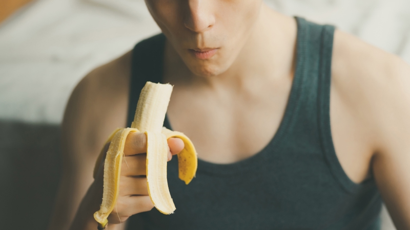 筋トレ前後の食事完全ガイド|タンパク質・炭水化物の摂取タイミングとおすすめレシピ